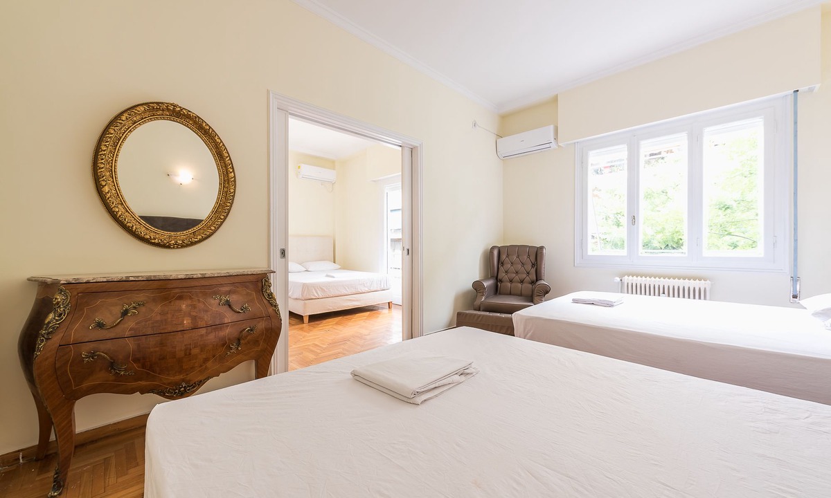Mousio Apartment | Victoria Queens Palace Apartments