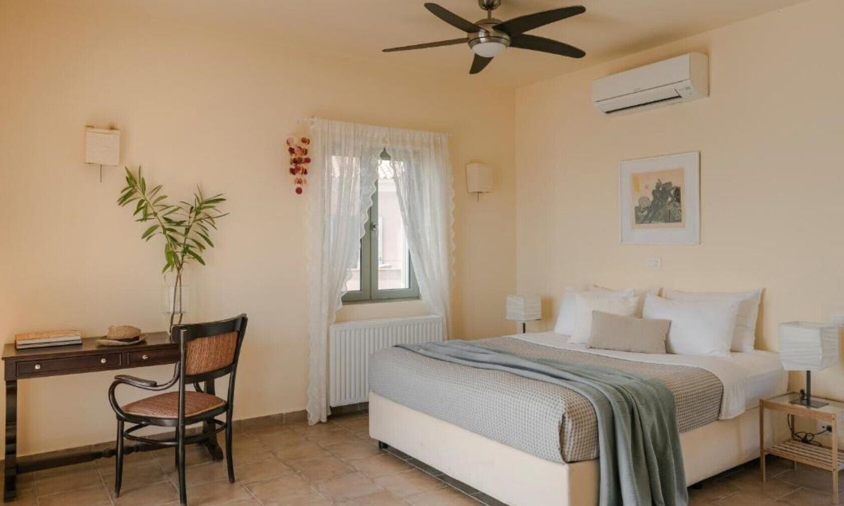 Lassi House | IONIAN Residence houses