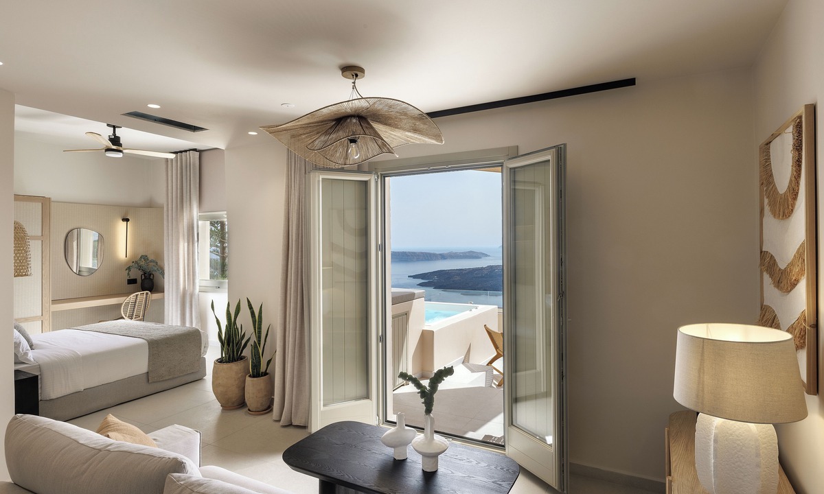 Firostefani House | Morfes Luxury Suites by Caldera Houses