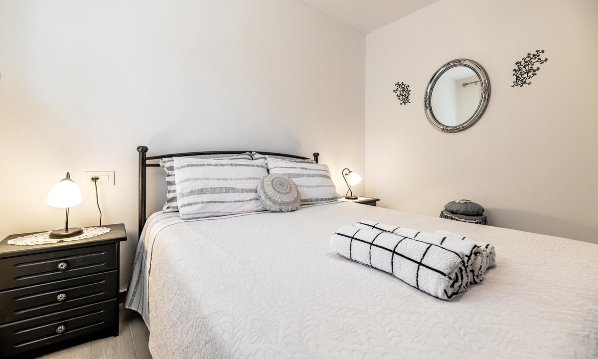 Ano Vasilikos Hotel | Arazzo Apartments