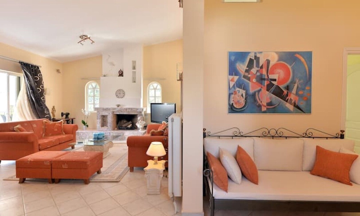 Spata-Artemida Apartment | Domelia's Luxury Apartment near Airport & beach