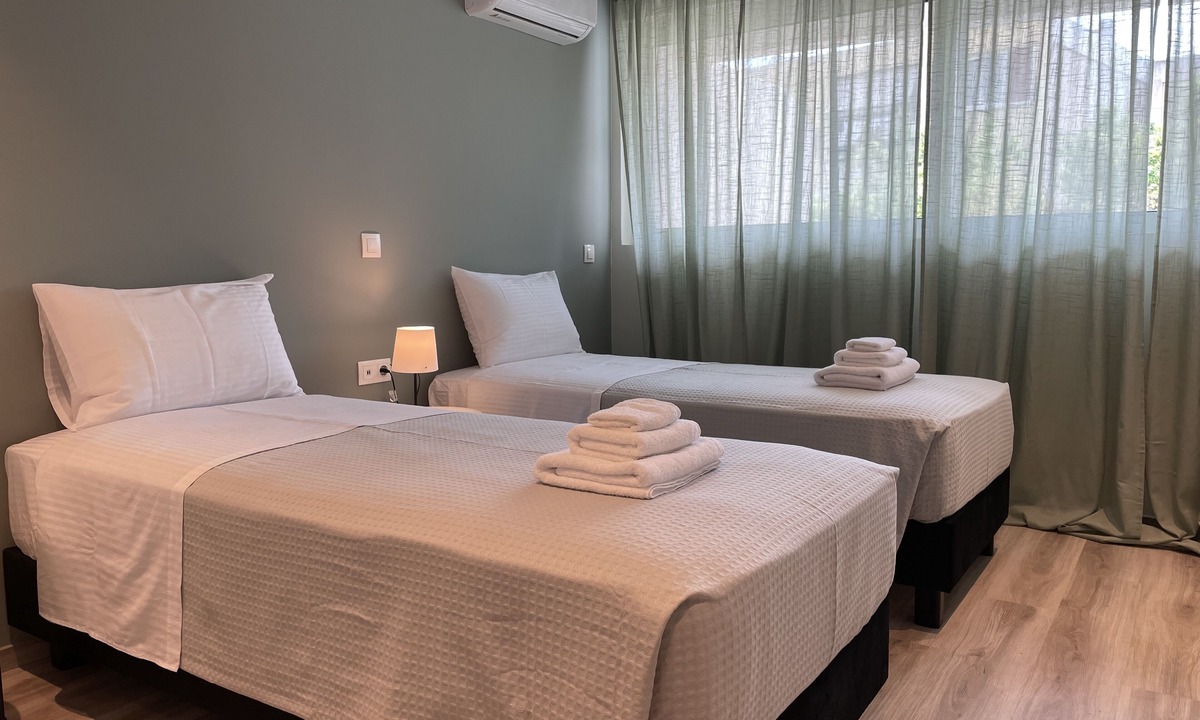 Neos Kosmos Apartment | Modern & Spacious 3bdr apartment
