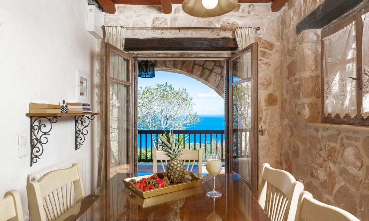 Elation Villa | Strofilia Authentic Villas