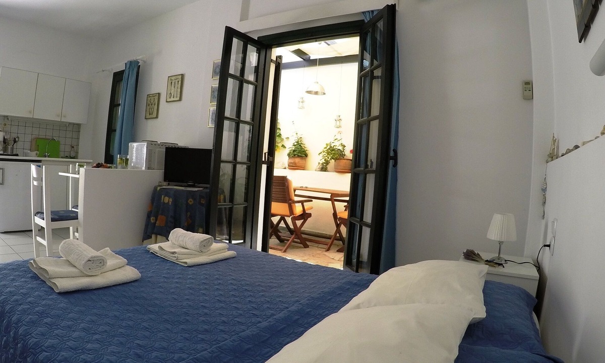 Kokkini Chani Apartment | Charming Studio 1-3 persons, 100 meters from the Kokkini Hani sandy beach.
