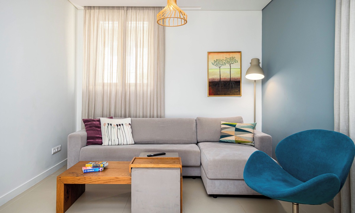 Koukaki Apartment | Rare Koukaki garden flat near Acropolis & metro