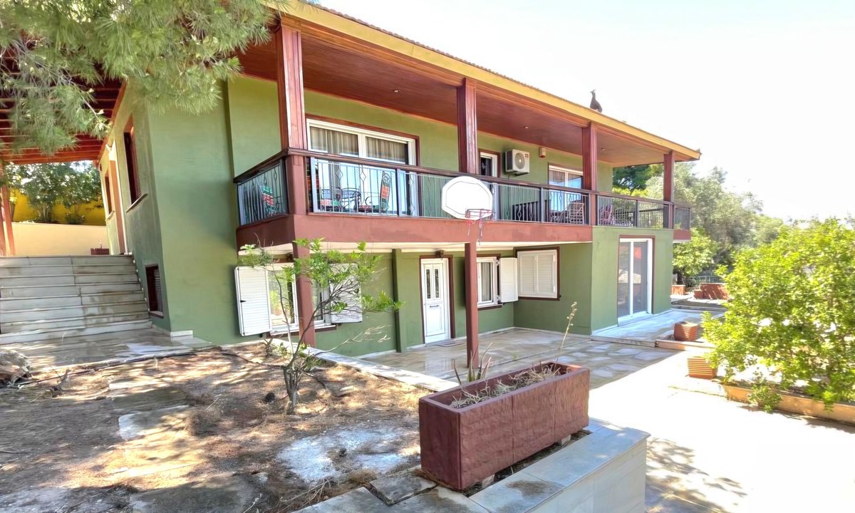 Markopoulo Mesogaias House | Large Sea View Villa Near Athens Airport