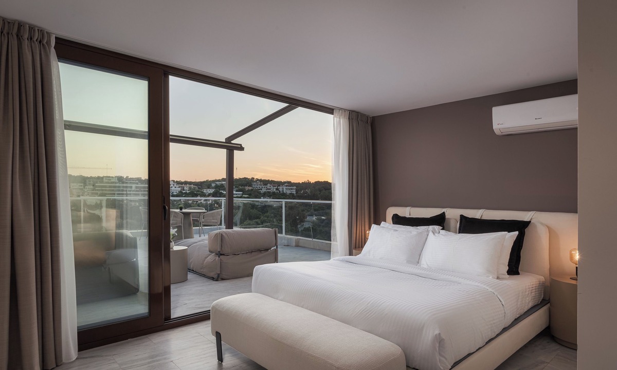 Vouliagmeni Apartment | The Vouliagmeni Penthouse