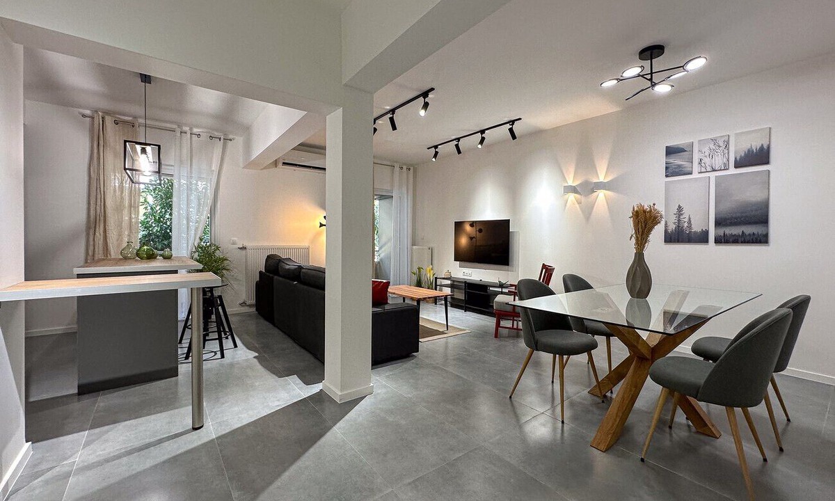 Ilisia Apartment | LIV - Modern Comfort Oasis in Pagrati