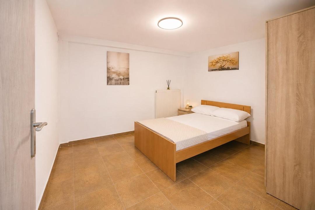 Trikala Apartment | Fully Renovated Apartment -700m from Mill of Elves-Free Parking & Fast WiFi