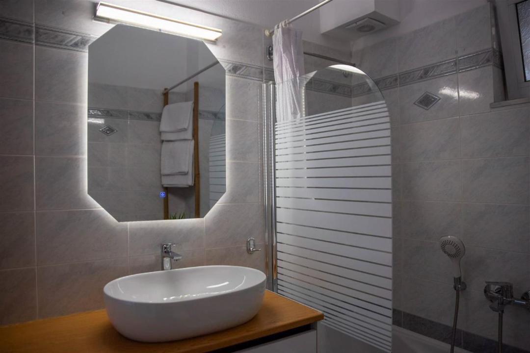 Menidion Apartment | AZURE home