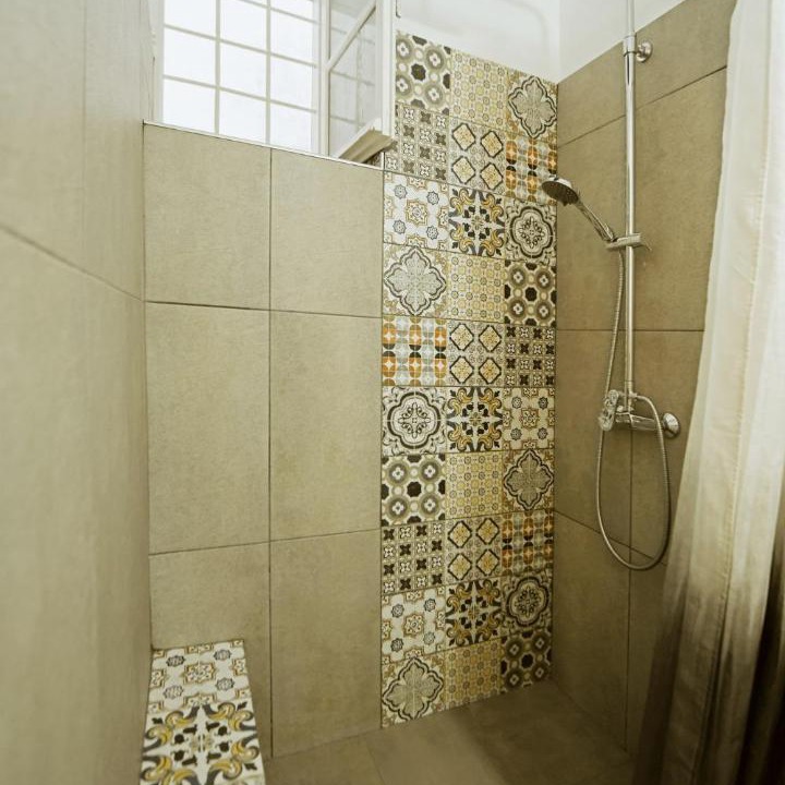 idhra Apartment | Hydra's Ruby