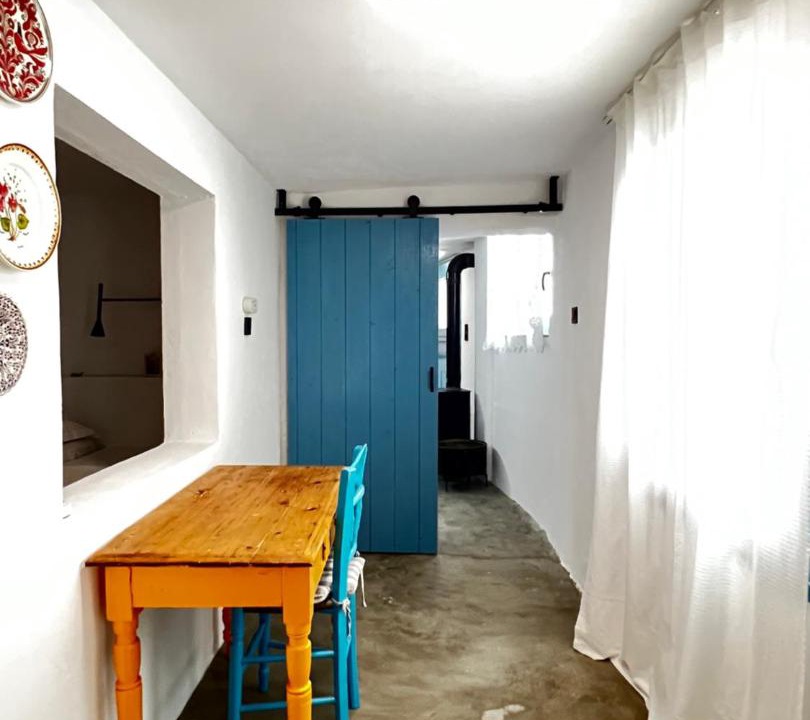Nerotrivia House | Aloni Petit House