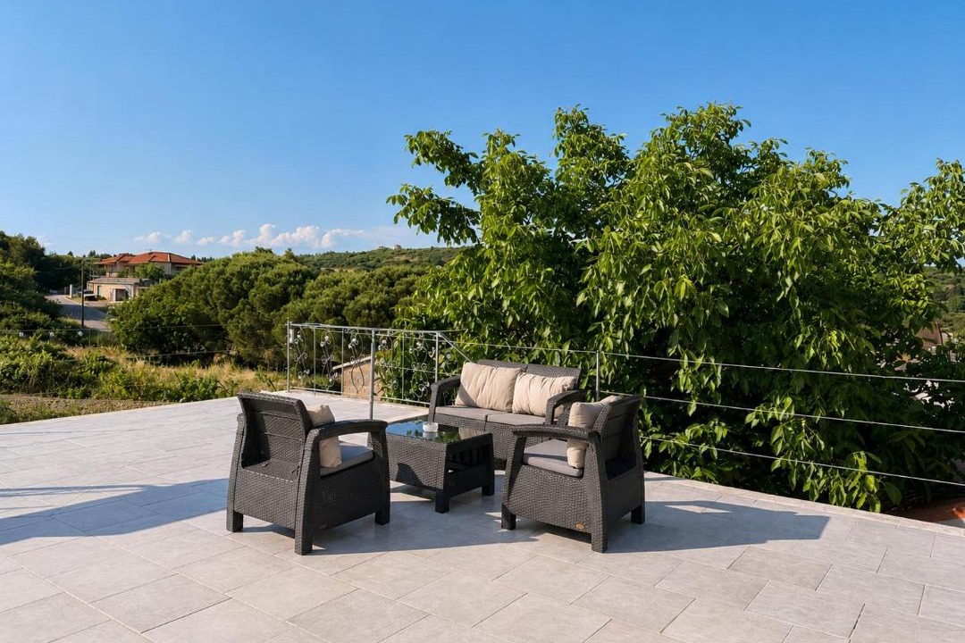 Elation House | Selene House