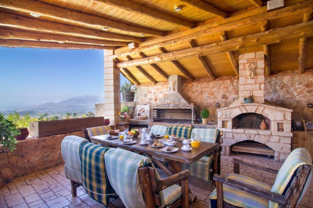 Samonas Villa | Traditional Crete Villa Villa Purple Malotira Stunning Views 1 Bedroom