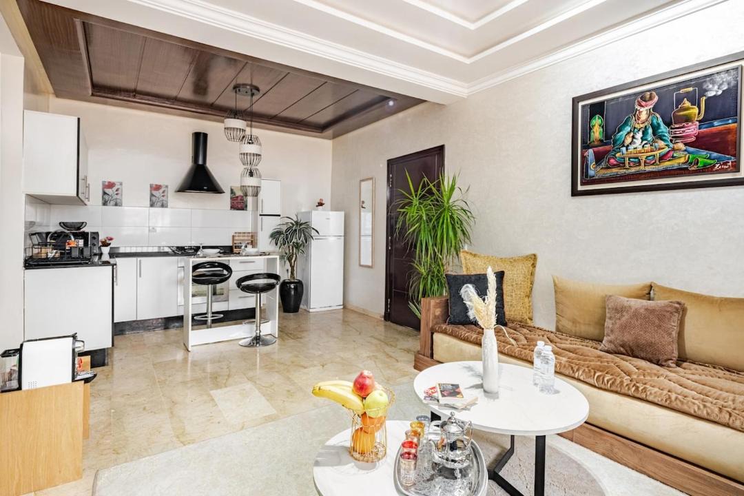 Harhoura Apartment | Appartement moderne avec piscine privée à 2 min de la corniche