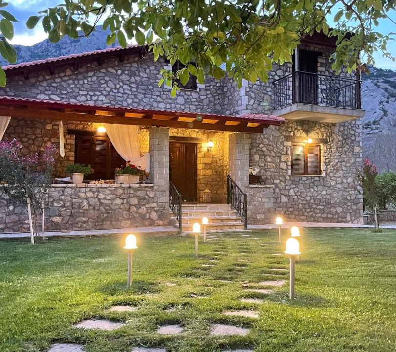 Kalavrita Ski Chalet | StoneNest Kalavryta -Luxury Stone Villa