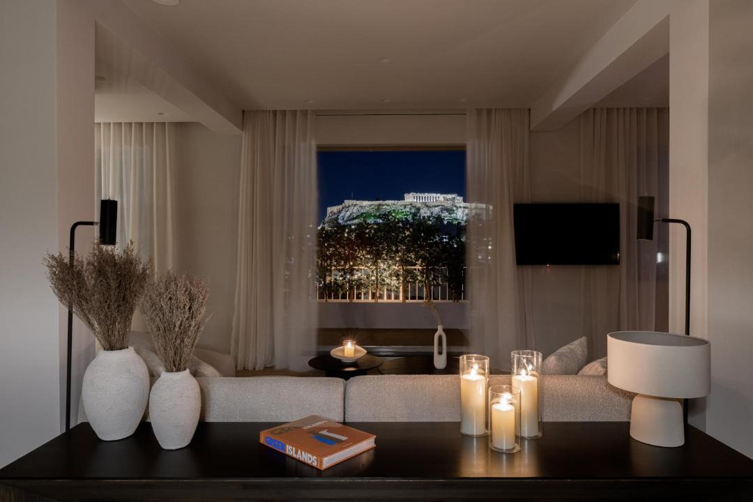 Monastiraki Apartment | Acropolis Penthouse Plunge Pool