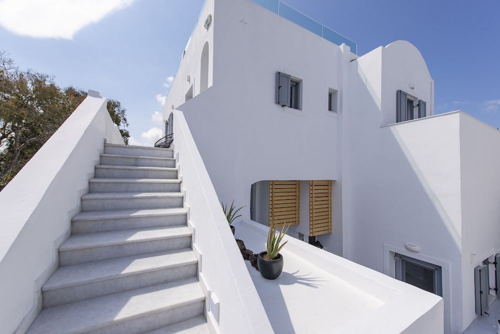 Photo of Buildings in Fira