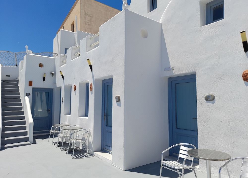 Photo of Buildings in Fira