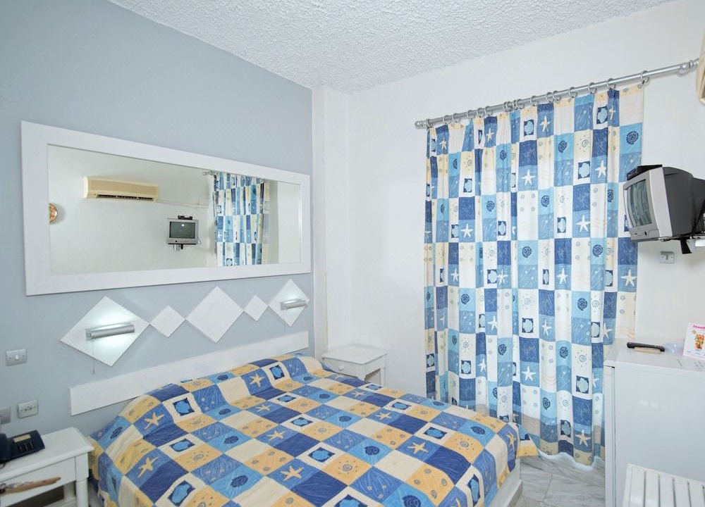 Photo of Bedroom in Exo Gialos