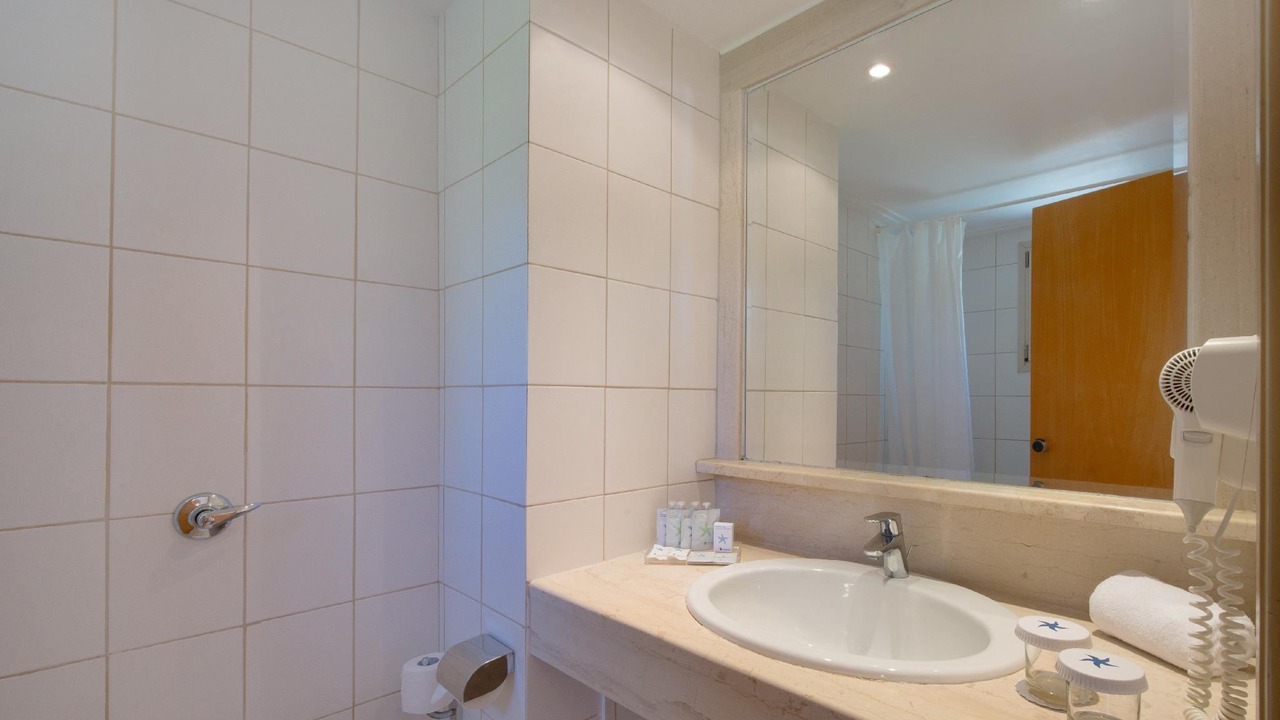 Photo of Bathroom in Lavris