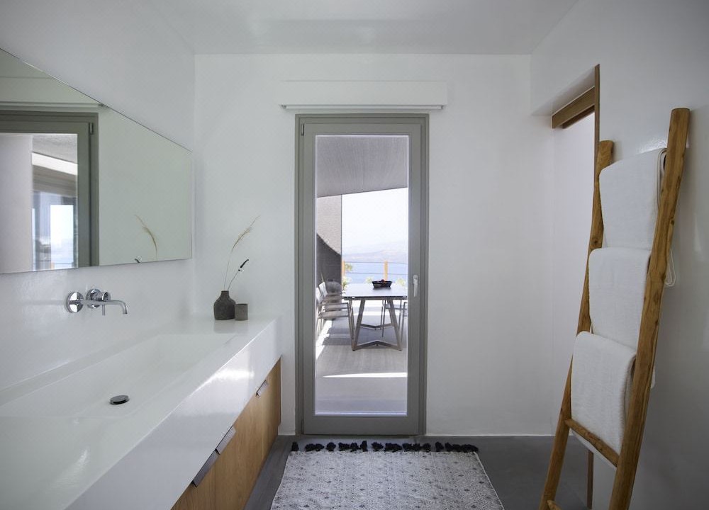 Photo of Bathroom in Akrotiri