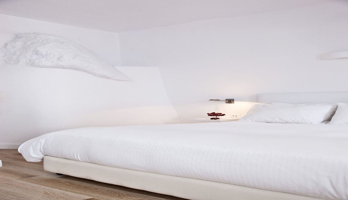 Photo of Bedroom in Oia