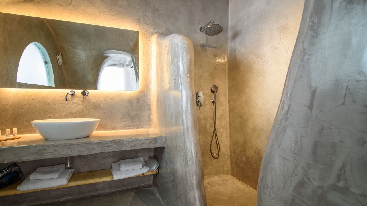 Photo of Bathroom in Fira