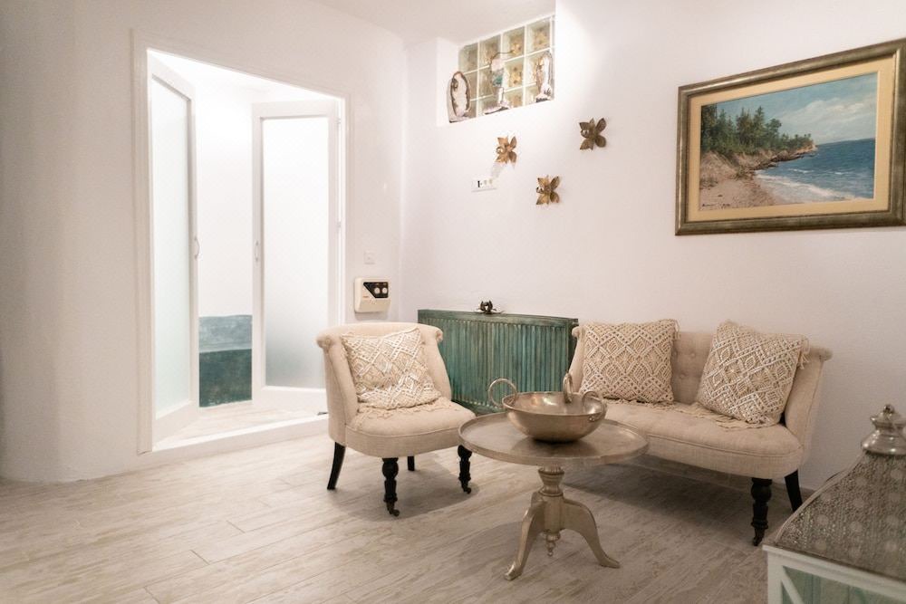 Photo of Livingroom in Akrotiri