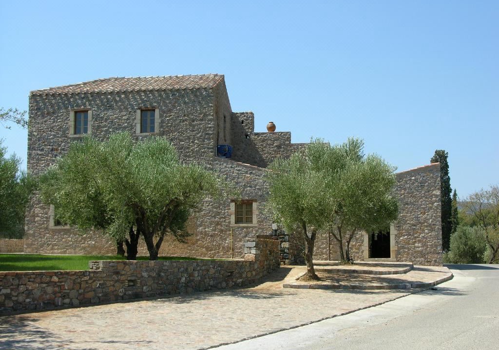 Photo of Buildings in Velies