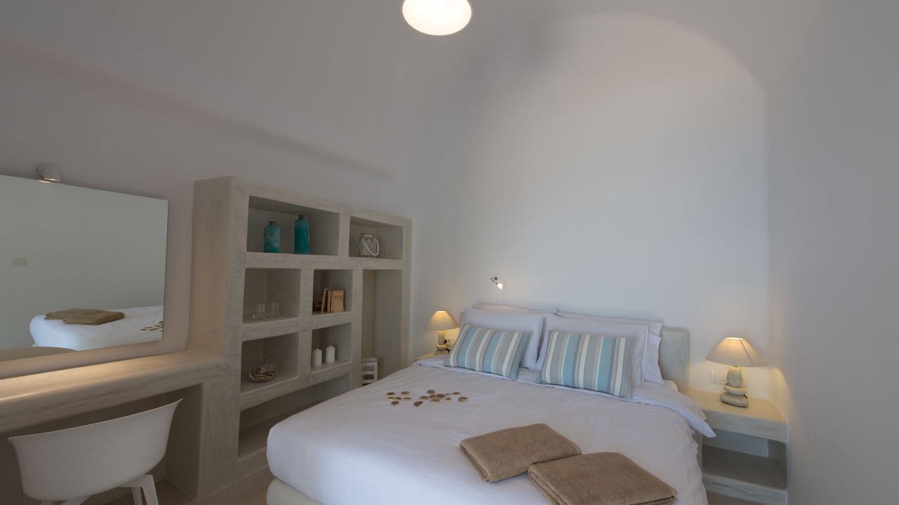 Photo of Bedroom in Fira