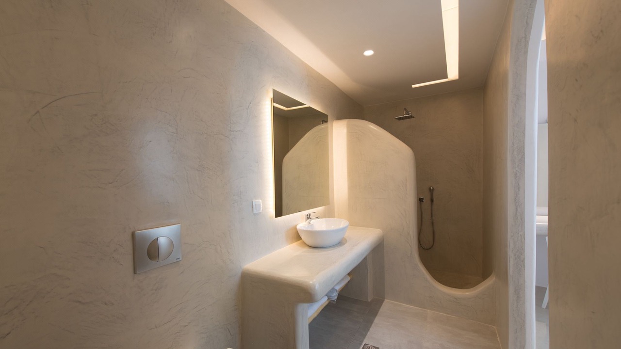 Photo of Bathroom in Fira
