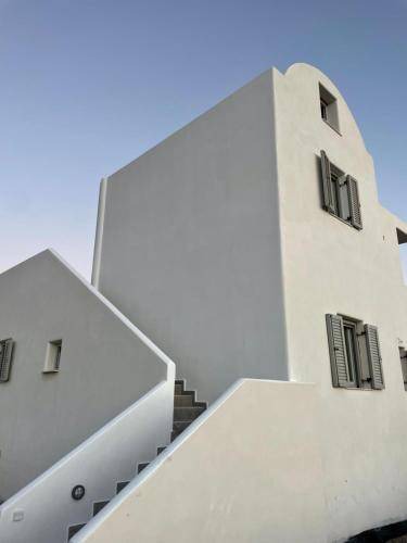 Photo of Buildings in Perivolos