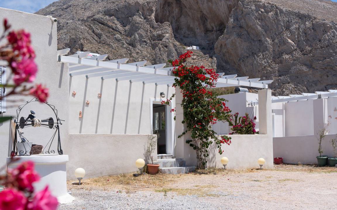 Photo of Others in Perissa