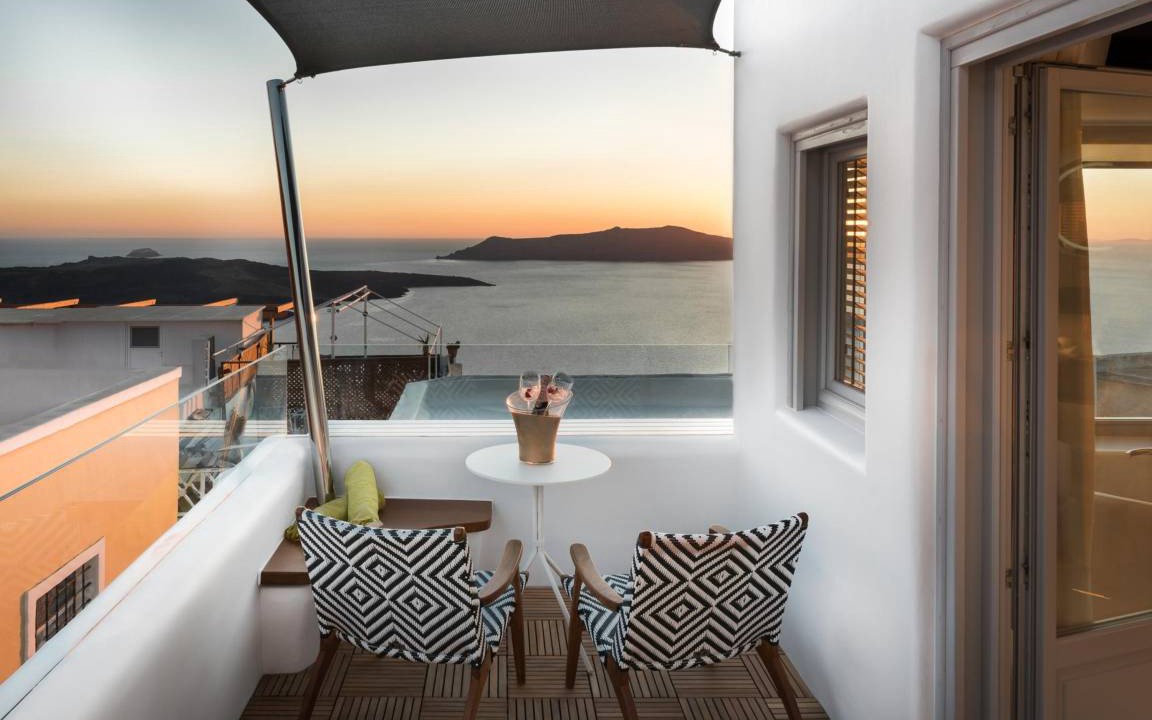 Photo of Others in Fira