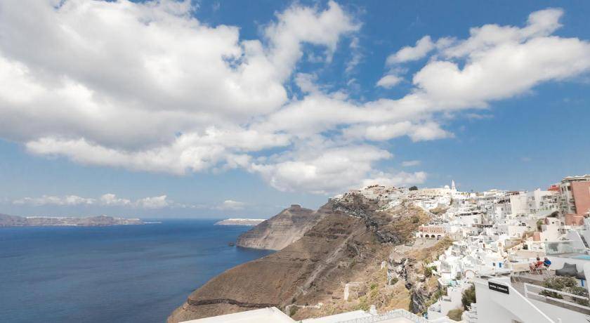Photo of Others in Fira