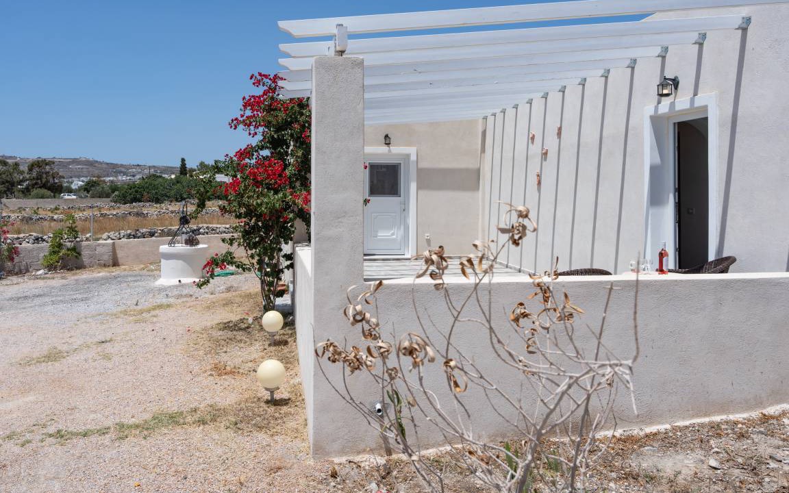 Photo of Others in Perissa