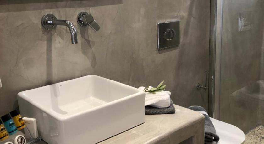 Photo of Bathroom in Messaria