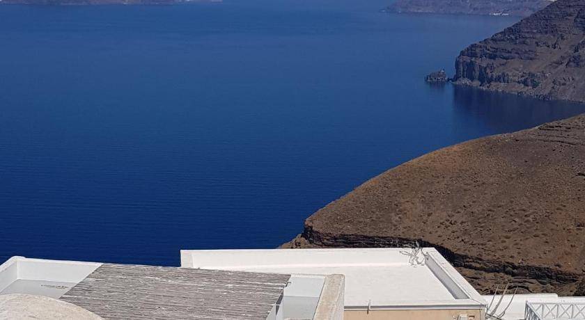 Photo of Others in Fira