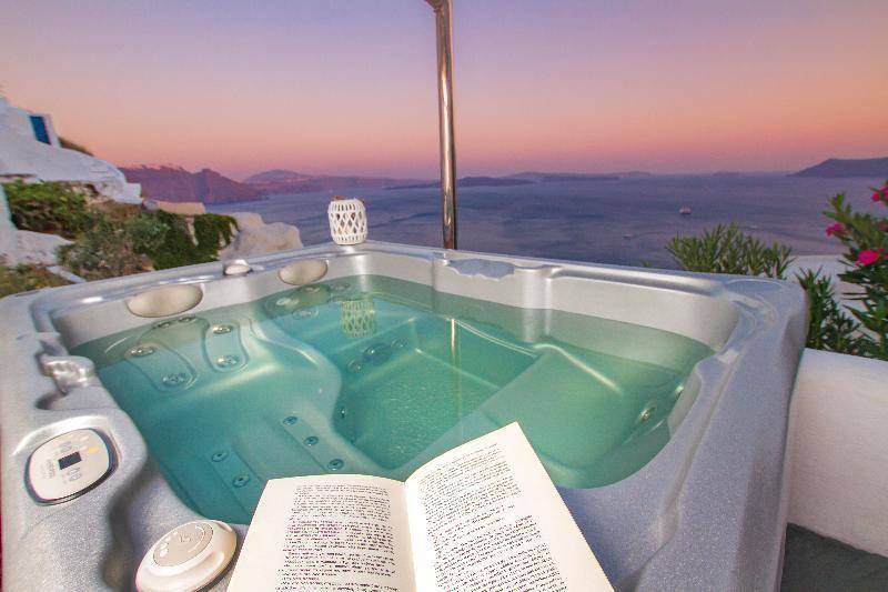 Photo of Others in Oia