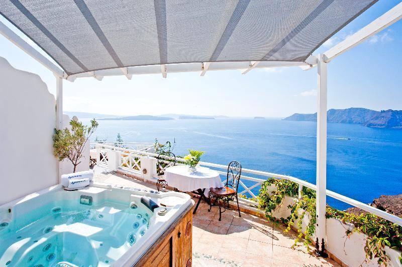 Photo of Others in Oia