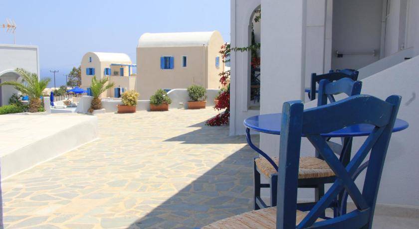 Photo of Others in Oia