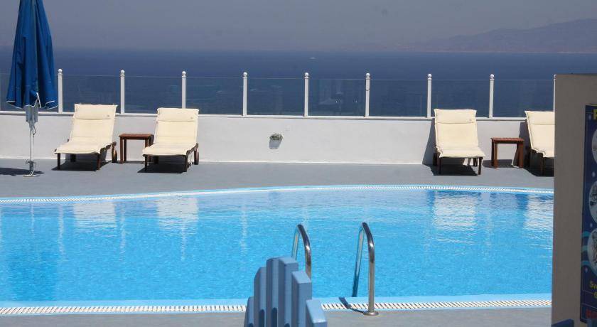Photo of Others in Oia