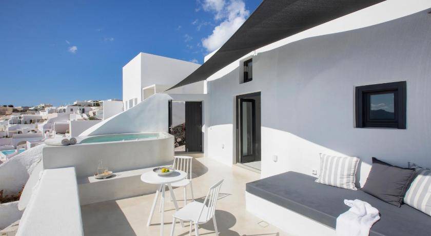 Photo of Others in Oia