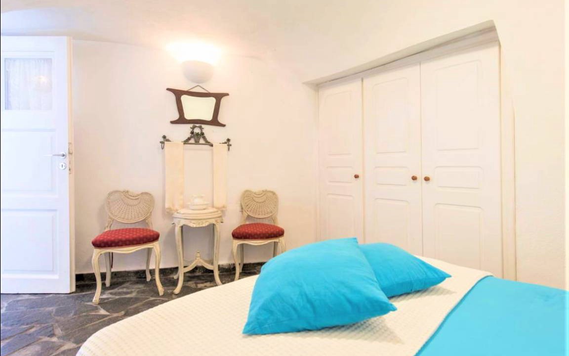 Photo of Bedroom in Santorini