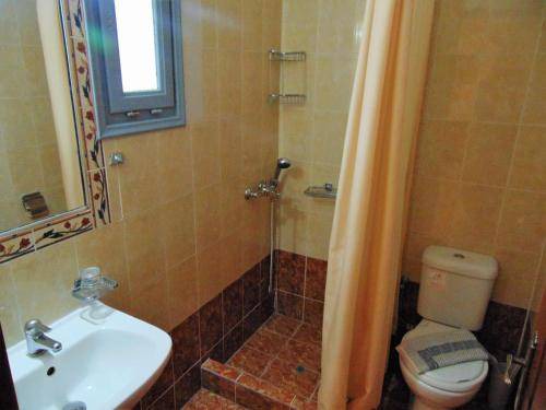 Photo of Bathroom in Karterados