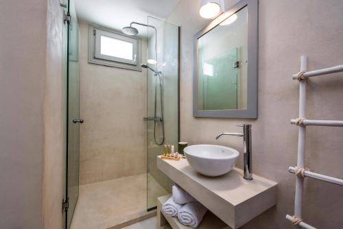 Photo of Bathroom in Kamari
