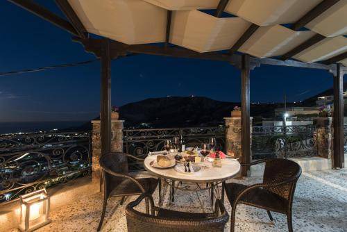 Photo of Patio Balcony in Exo Gonia