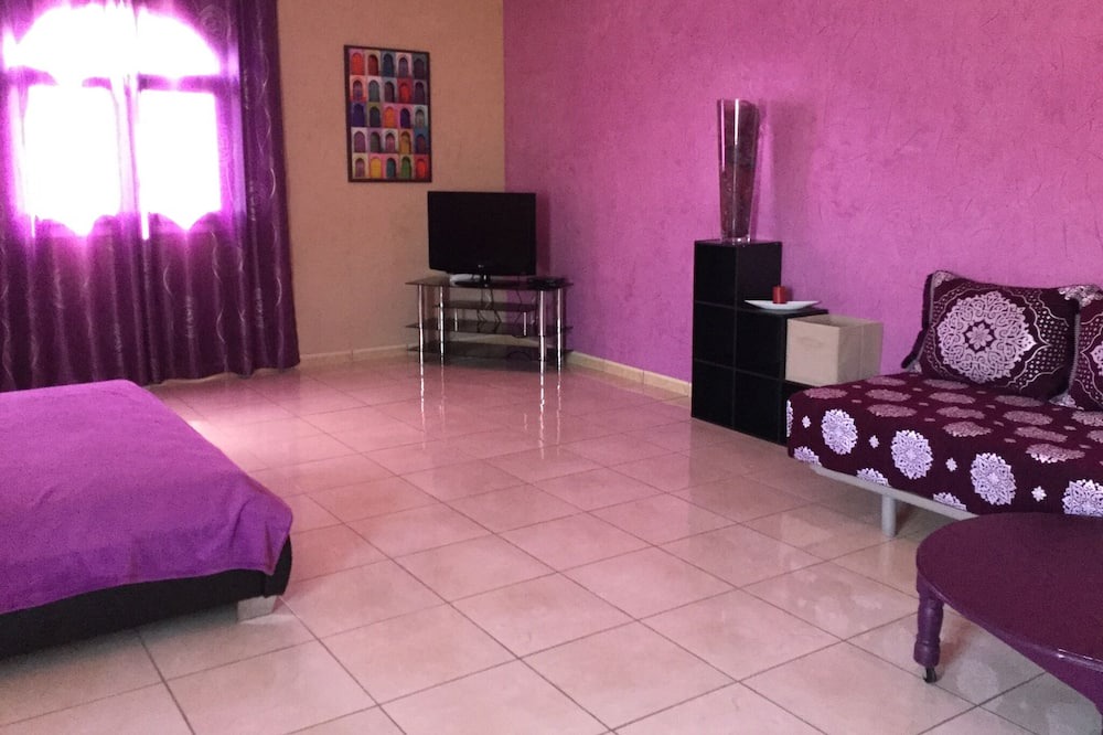 Photo of Bedroom in Issen
