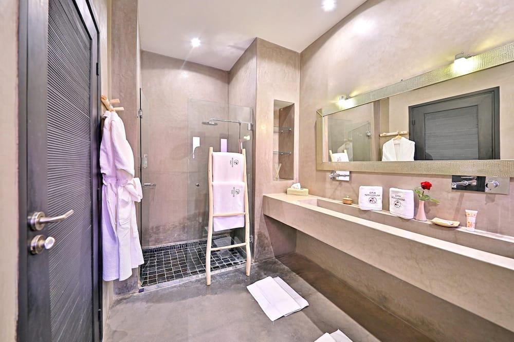 Photo of Bathroom in Ghmate